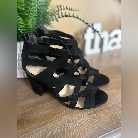 Limelight Black Strappy Heels - Picture 5 of 13